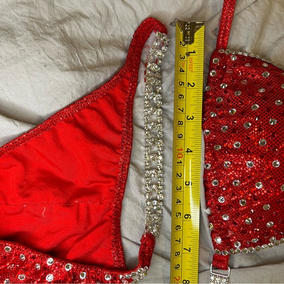 NPC Bodybuilding Competition Bikini - Picture 11 of 16